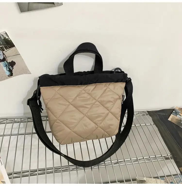 Women's Quilted Crossbody Bag Beige Black Winter Travel - Image 3