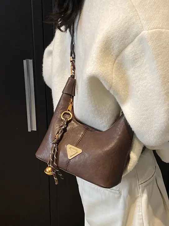 Brown Leather Shoulder Bag with Chain Strap for Women - Image 4