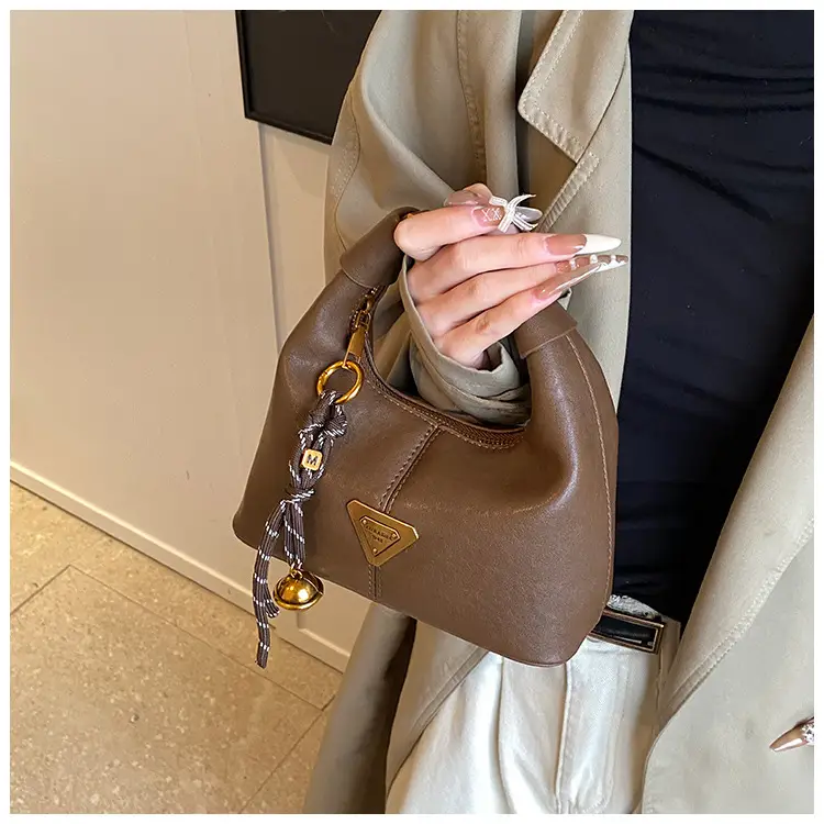 Brown Leather Shoulder Bag with Chain Strap for Women — feature 16