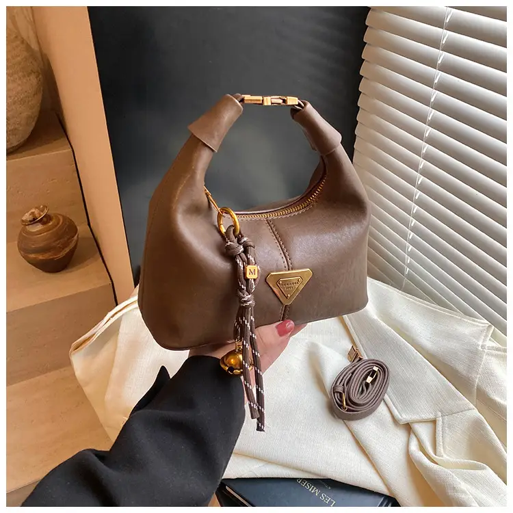 Brown Leather Shoulder Bag with Chain Strap for Women — feature 25