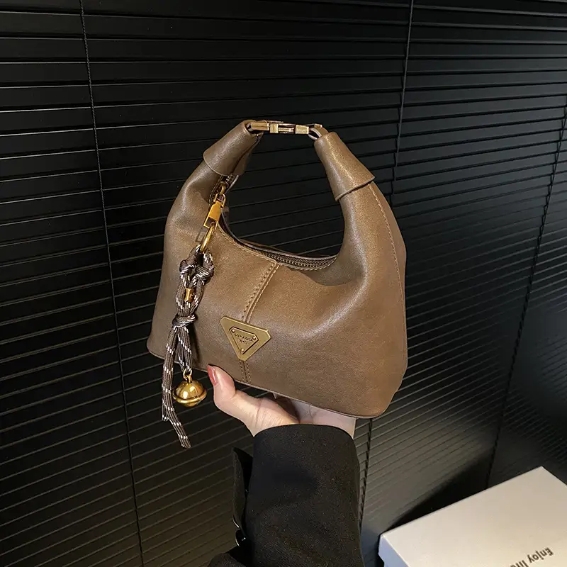 Brown Leather Shoulder Bag with Chain Strap for Women - Image 2
