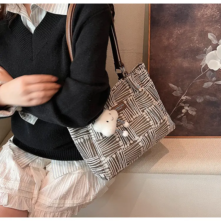 Women's Striped College Bag Winter Large Capacity — feature 13