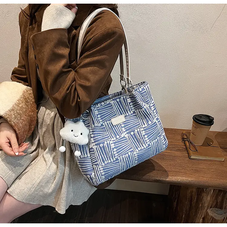 Women's Striped College Bag Winter Large Capacity — feature 25