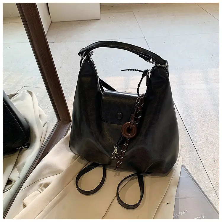 Black Leather Shoulder Tote Bag for Women 2024 Winter — feature 8