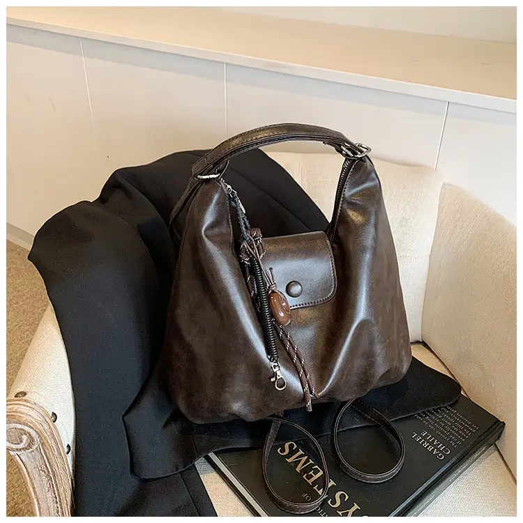 Black Leather Shoulder Tote Bag for Women 2024 Winter — feature 9