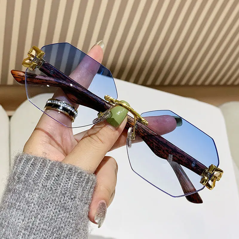 Vintage Wood Grain Sunglasses for Men European American Driving - Image 2