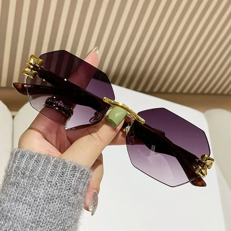 Vintage Wood Grain Sunglasses for Men European American Driving - Image 7