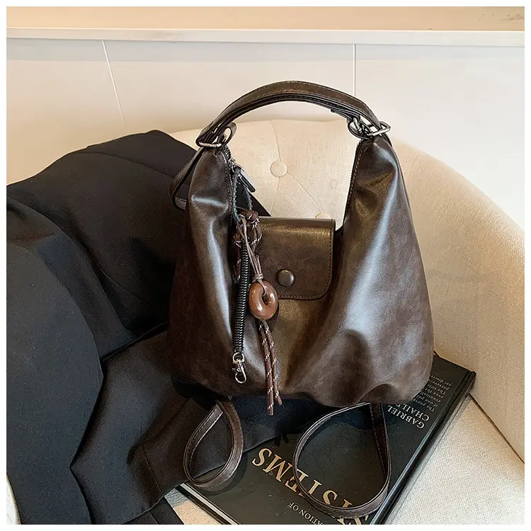 Black Crossbody Tote Bag for Women 2026 Autumn Winter — feature 9