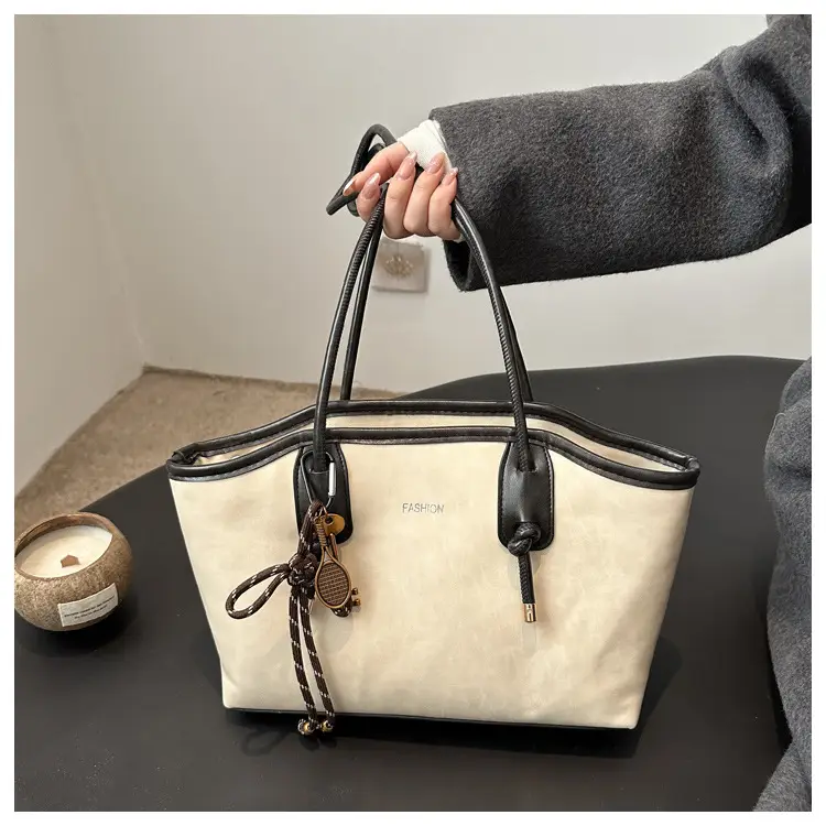 Women's Retro Texturistic Shoulder Bag 2024 - Image 9