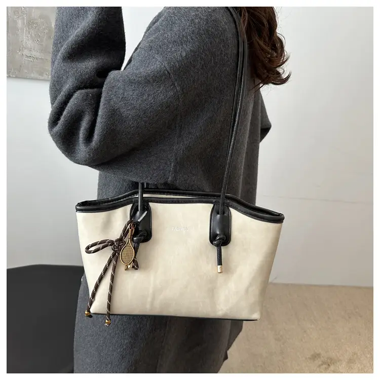Women's Retro Texturistic Shoulder Bag 2024 — feature 20