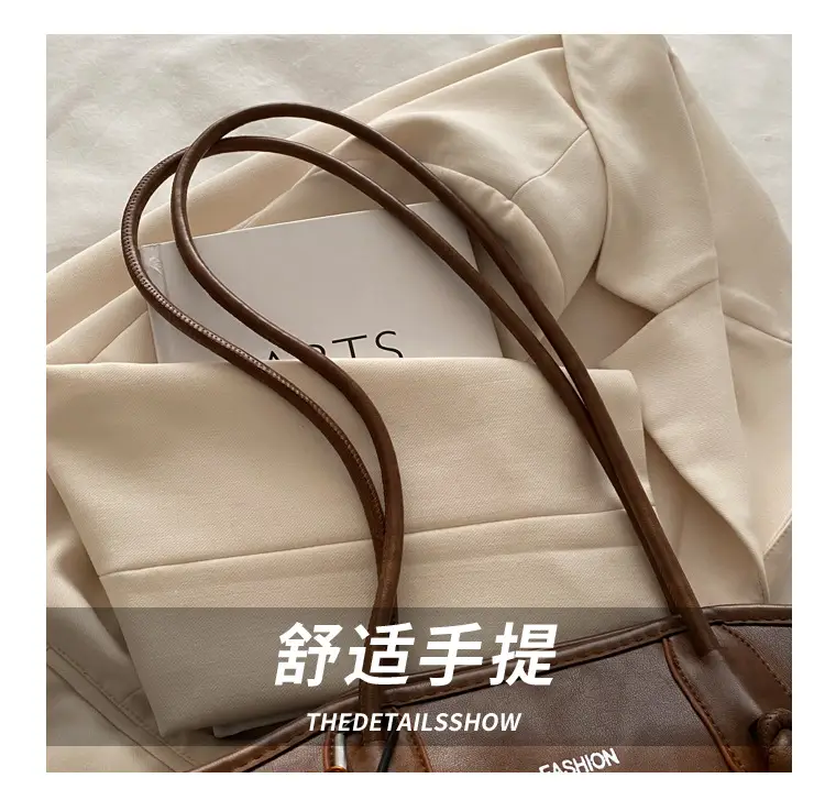 Women's Retro Texturistic Shoulder Bag 2024 — feature 7