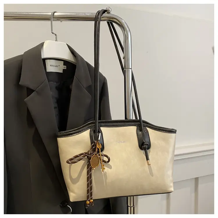 Women's Retro Texturistic Shoulder Bag 2024 - Image 3