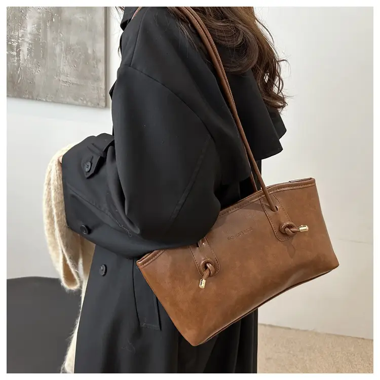 Women's Vintage Textured Shoulder Tote Bag Black — feature 13