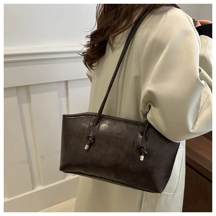 Women's Vintage Textured Shoulder Tote Bag Black — feature 17