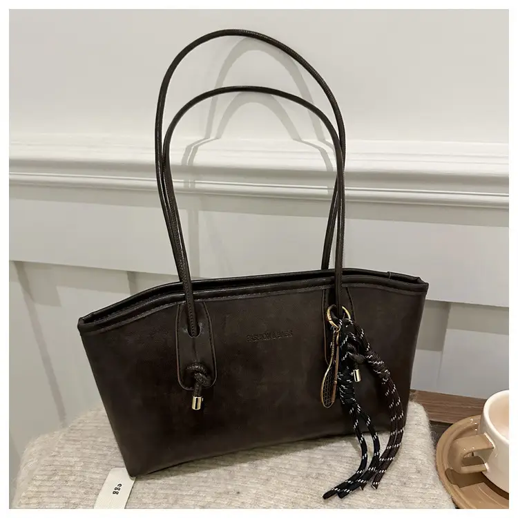 Women's Vintage Textured Shoulder Tote Bag Black — feature 18