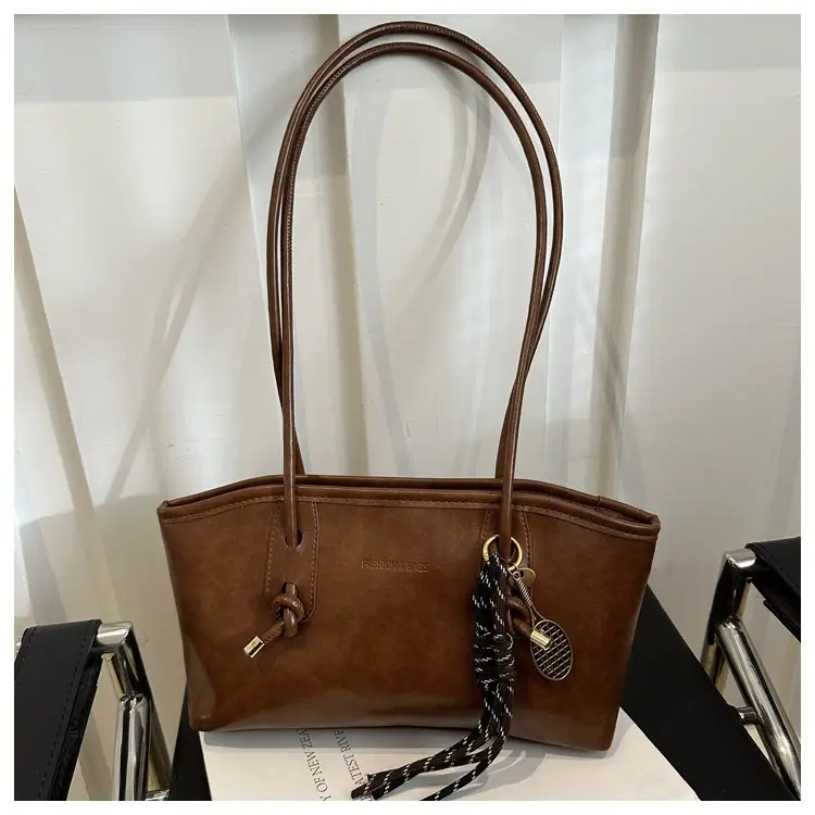 Women's Vintage Textured Shoulder Tote Bag Black - Image 4