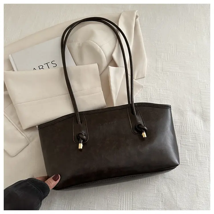 Women's Vintage Textured Shoulder Tote Bag Black - Image 7