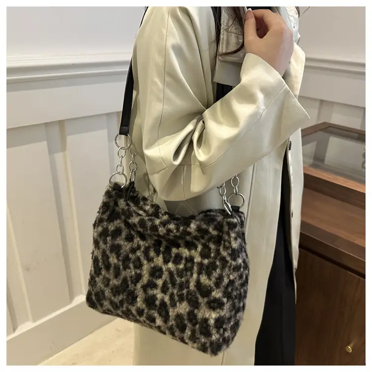 Leopard Print Plush Underarm Bag for Women Large Capacity — feature 31