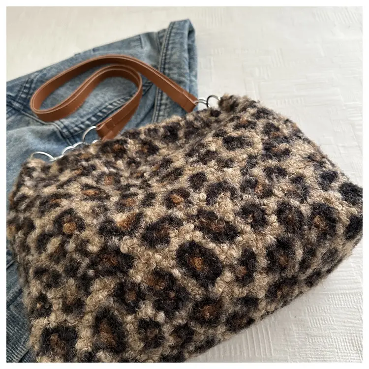 Leopard Print Plush Underarm Bag for Women Large Capacity — feature 36
