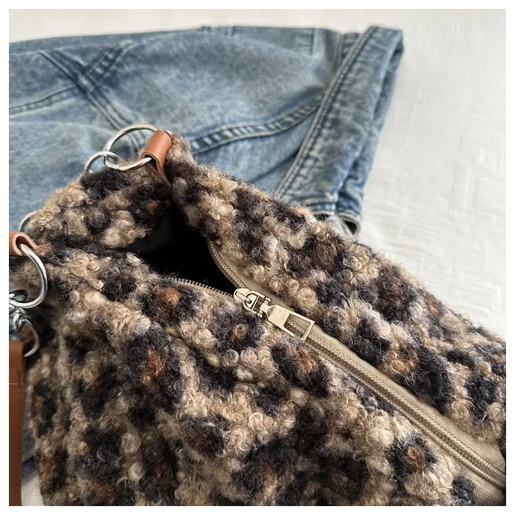 Leopard Print Plush Underarm Bag for Women Large Capacity — feature 38