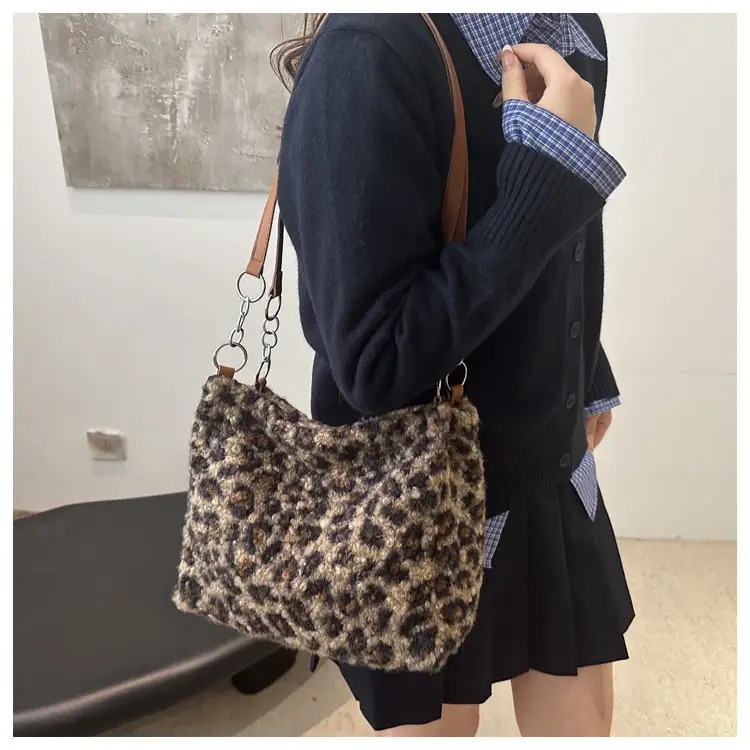 Leopard Print Plush Underarm Bag for Women Large Capacity — feature 40