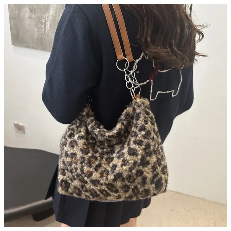 Leopard Print Plush Underarm Bag for Women Large Capacity — feature 43