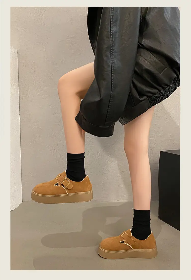 Thick-Soled Full-Wrap Birkenstock-Style Women's 2024 Winter New Retro Plush Warm Fur Cotton Slip-On Loafers — feature 12