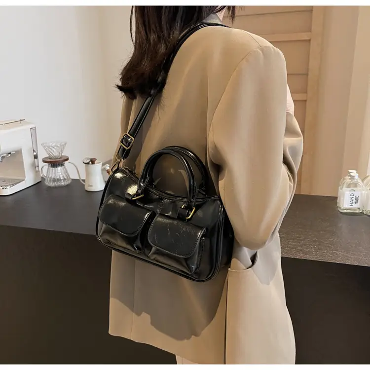 Black Crossbody Bag for Women 2026 Retro Square Design — feature 18