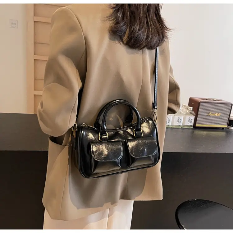 Black Crossbody Bag for Women 2026 Retro Square Design — feature 19