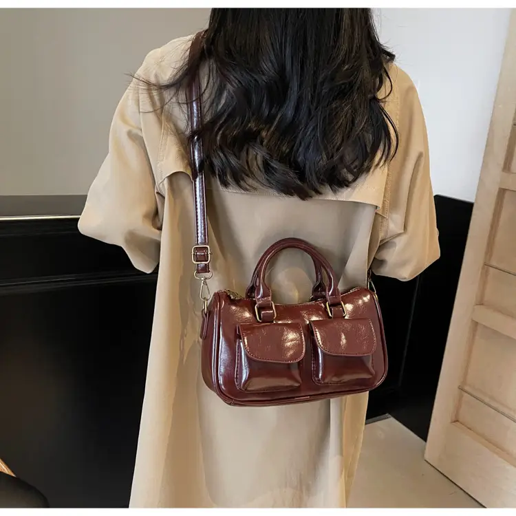 Black Crossbody Bag for Women 2026 Retro Square Design — feature 31