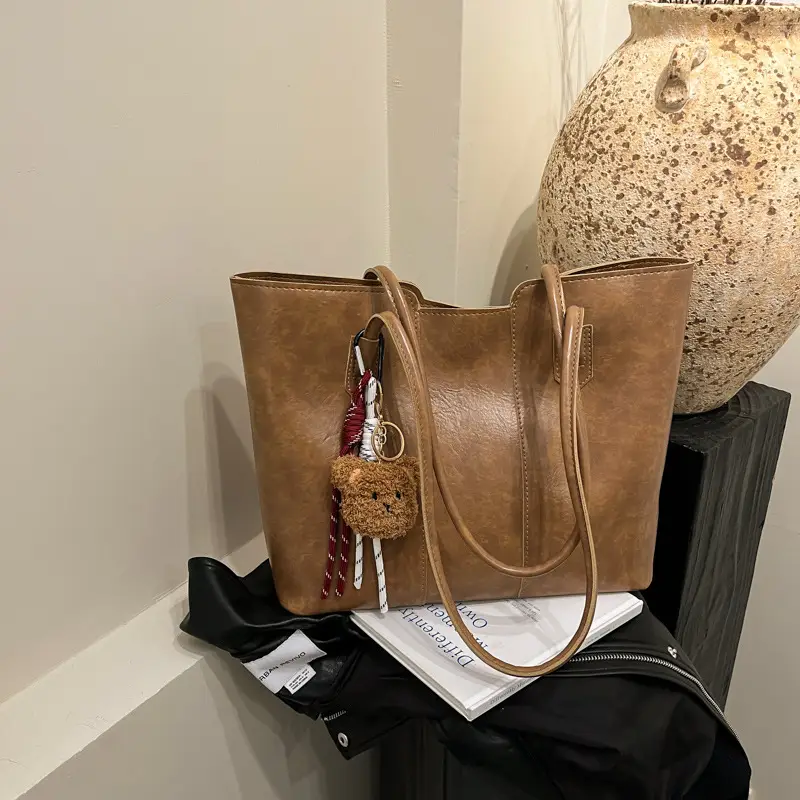 Women's Large Capacity Leather Shoulder Bag Brown - Image 12