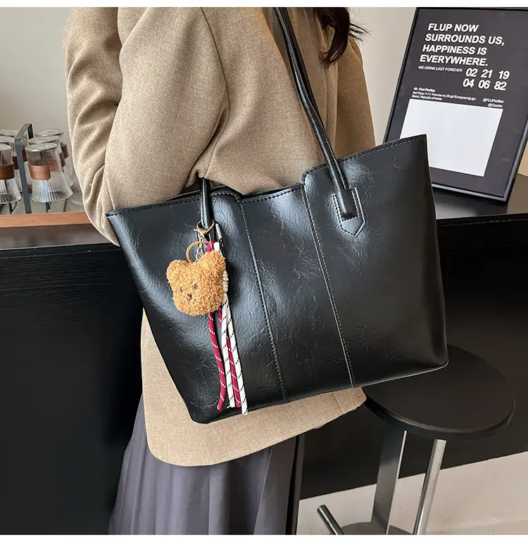 Women's Large Capacity Leather Shoulder Bag Brown — feature 16