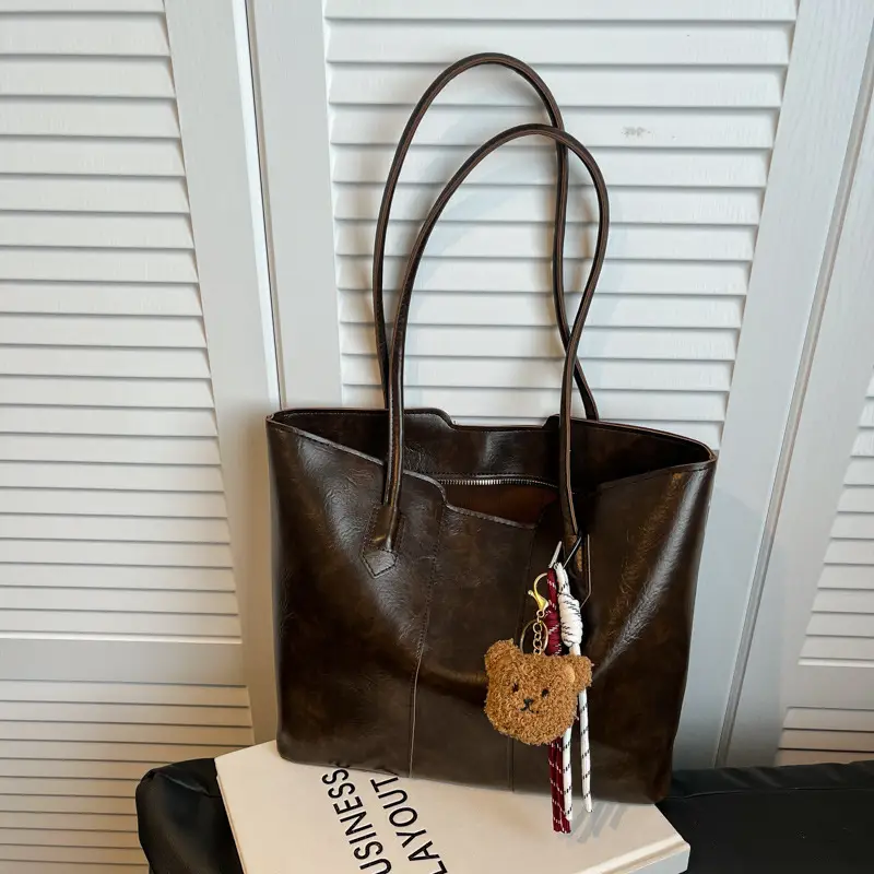 Women's Large Capacity Leather Shoulder Bag Brown - Image 3