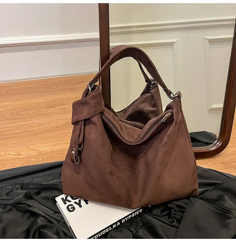 Women Retro Niche Armpit Bag Brown Suede Large Capacity Shoulder Bag — feature 18