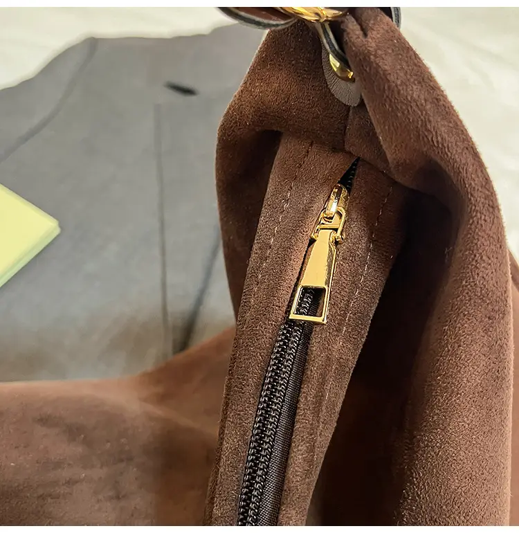 Women Retro Niche Armpit Bag Brown Suede Large Capacity Shoulder Bag — feature 7