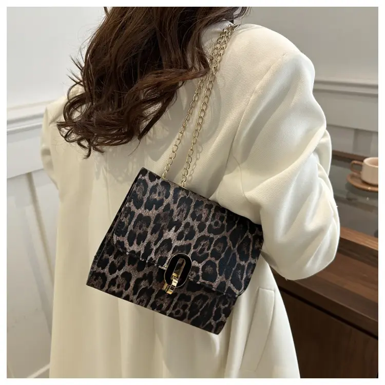 Leopard Print Chain Bag for Women Winter New Style — feature 13