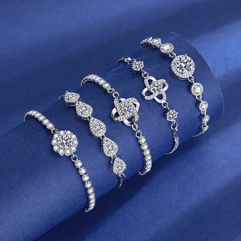 Elegant 2 Karat Princess Square Bracelet for Women - Image 109