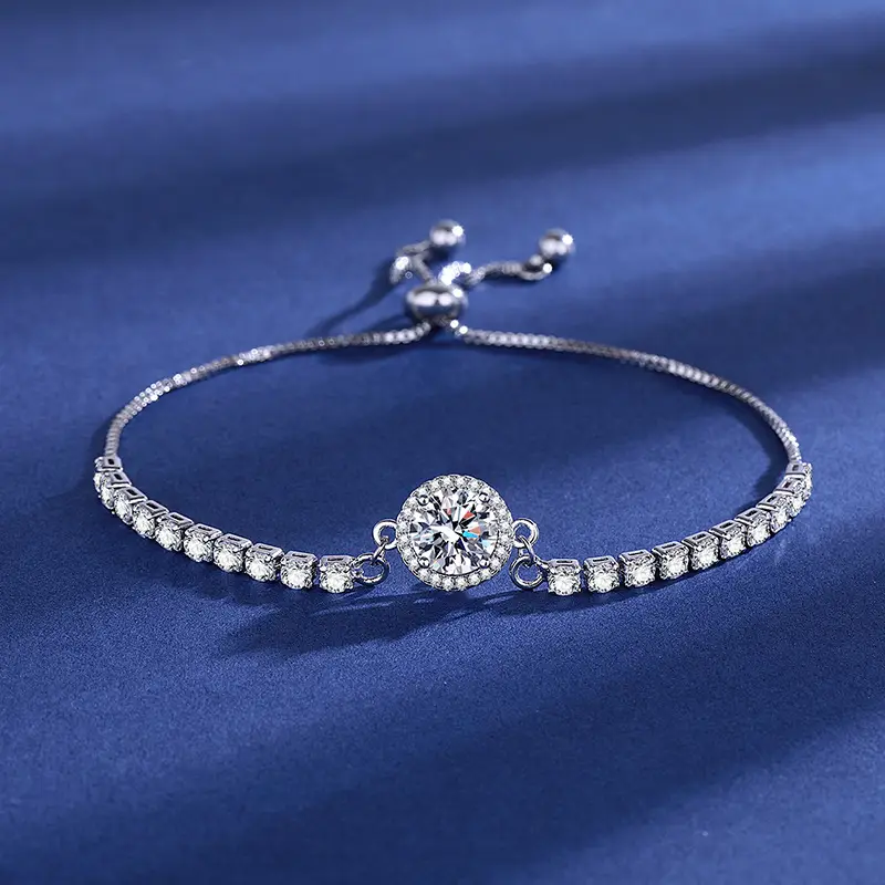 Elegant 2 Karat Princess Square Bracelet for Women - Image 2