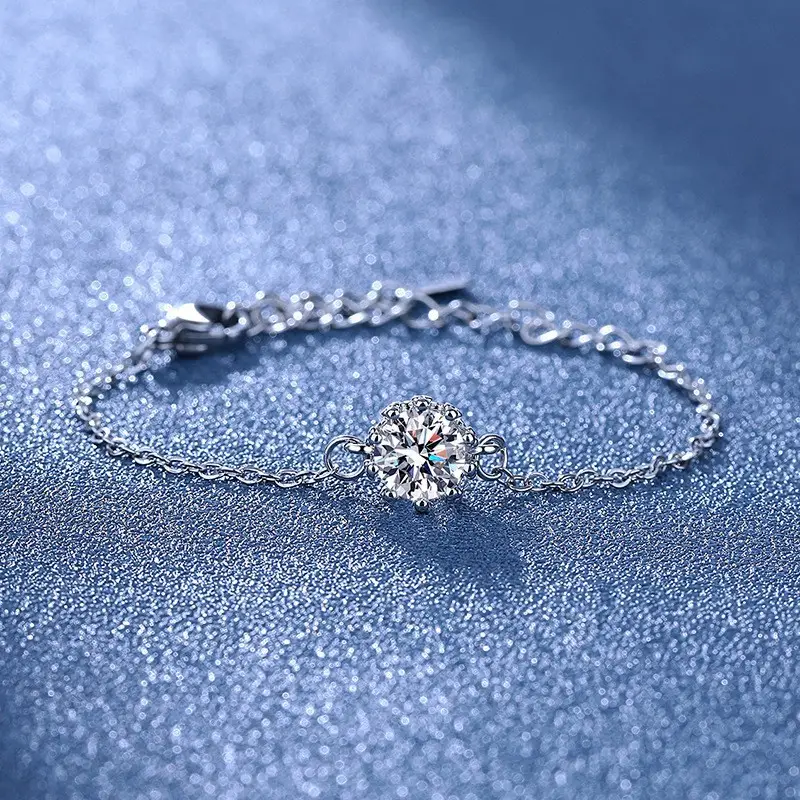 Elegant 2 Karat Princess Square Bracelet for Women - Image 101