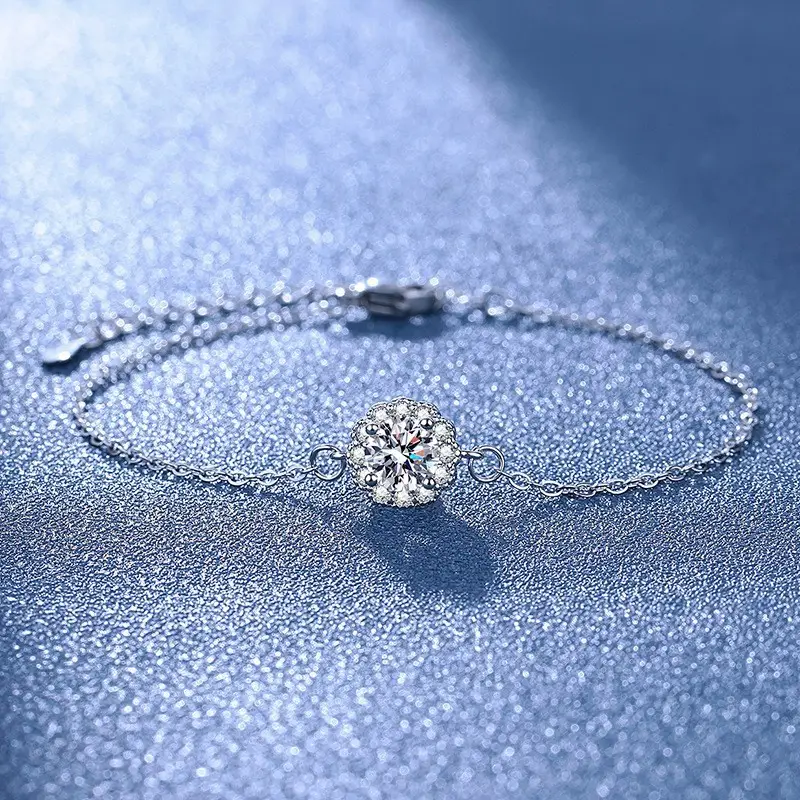Elegant 2 Karat Princess Square Bracelet for Women - Image 105