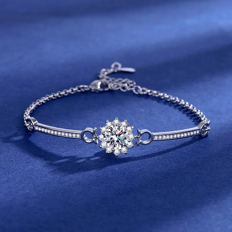 Elegant 2 Karat Princess Square Bracelet for Women - Image 20