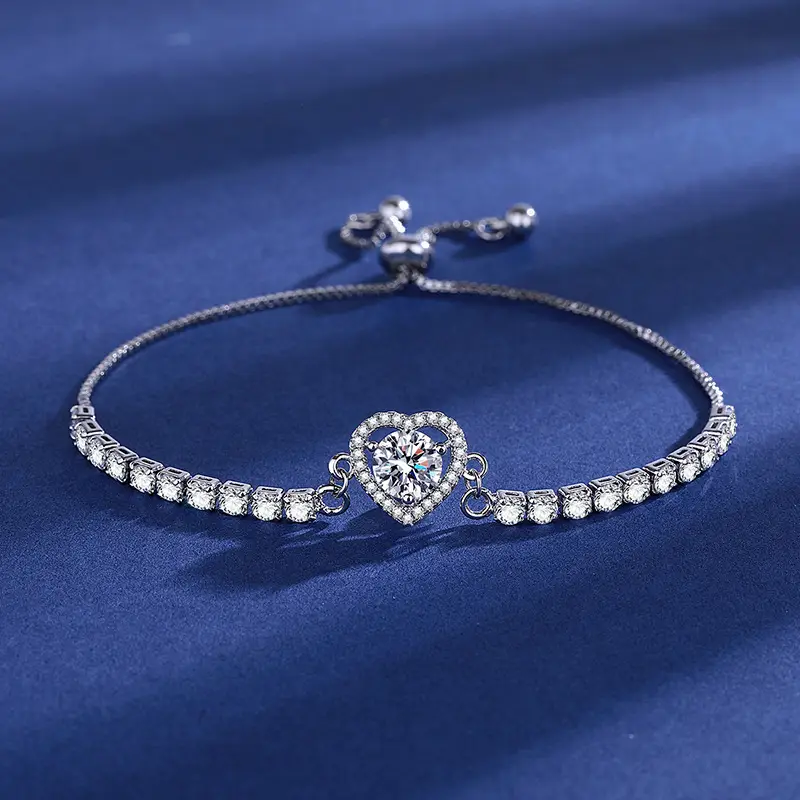 Elegant 2 Karat Princess Square Bracelet for Women - Image 3