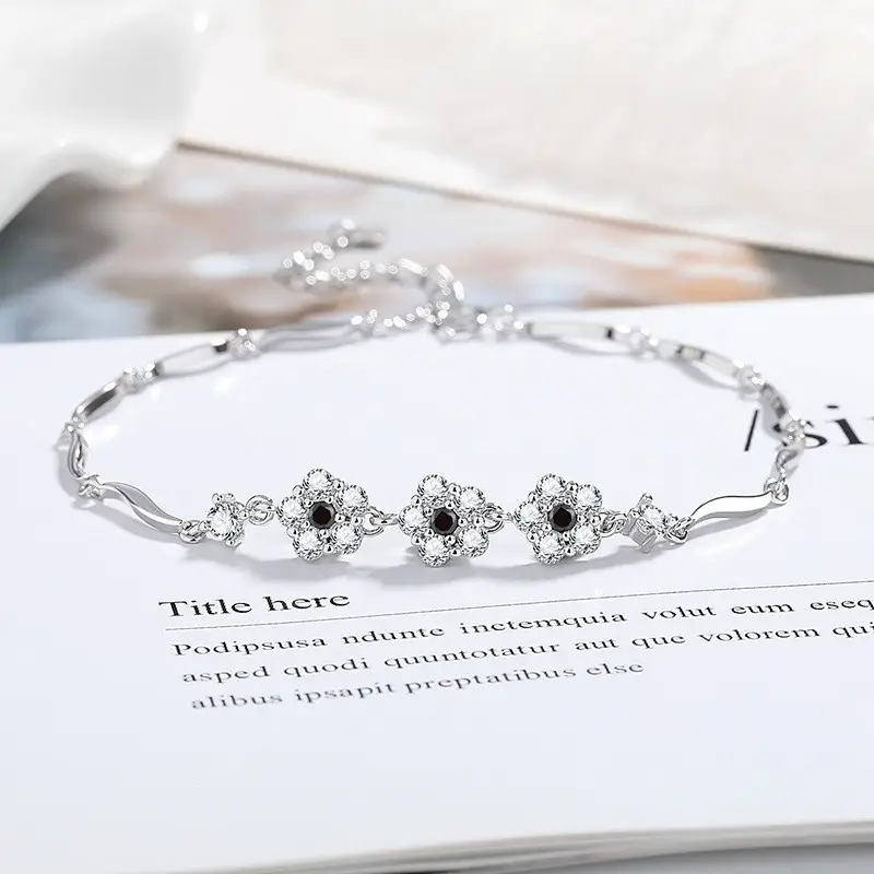 Elegant 2 Karat Princess Square Bracelet for Women - Image 36