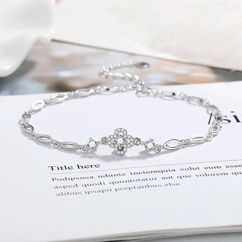 Elegant 2 Karat Princess Square Bracelet for Women - Image 40