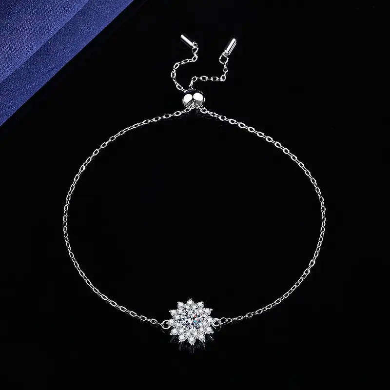 Elegant 2 Karat Princess Square Bracelet for Women - Image 63