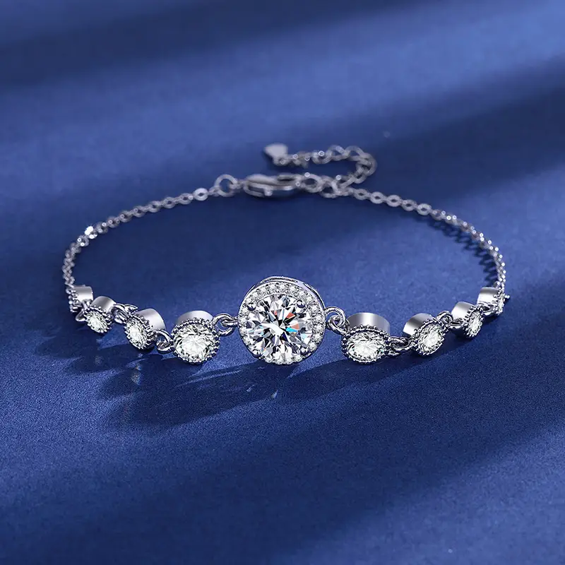 Elegant 2 Karat Princess Square Bracelet for Women - Image 7