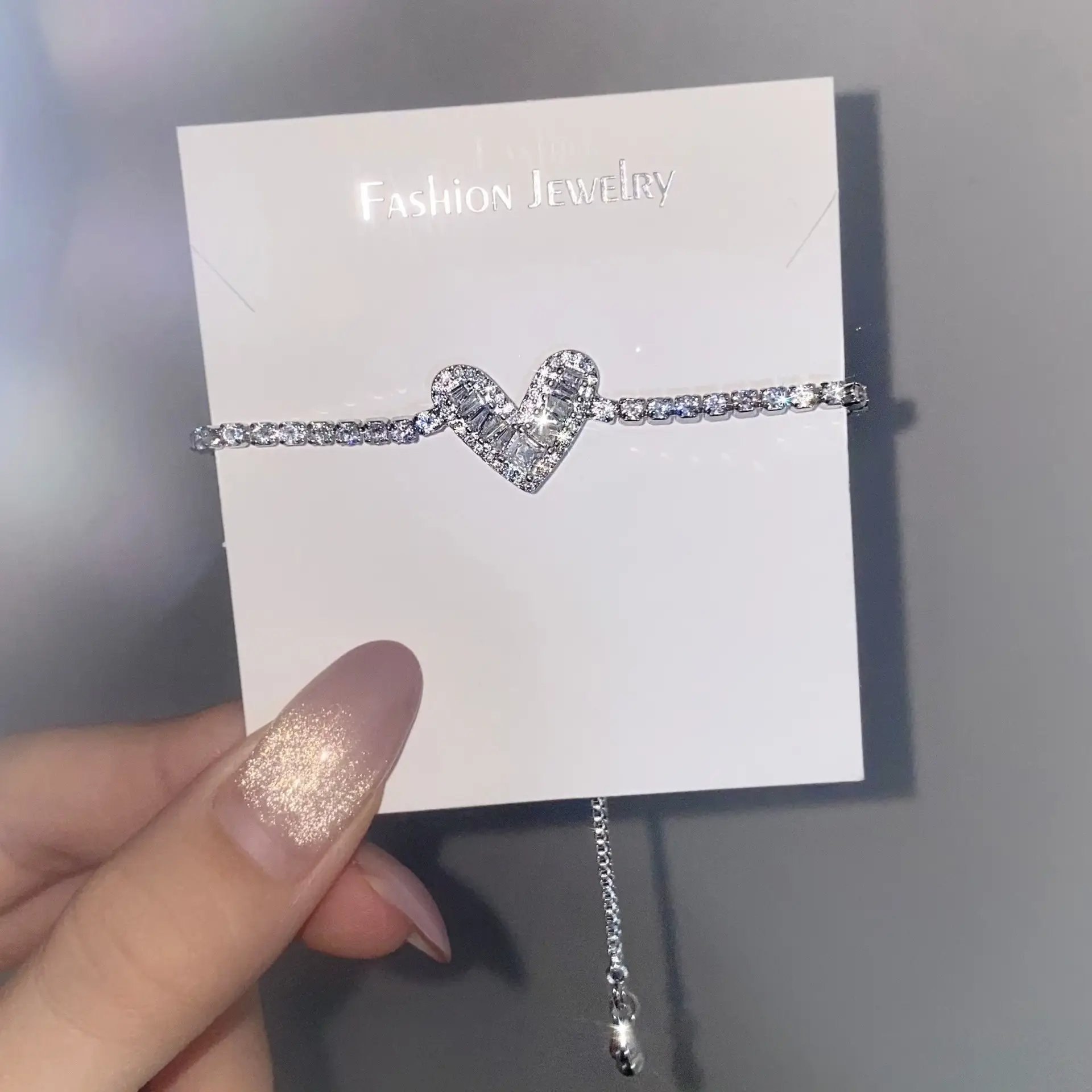 Elegant 2 Karat Princess Square Bracelet for Women - Image 74