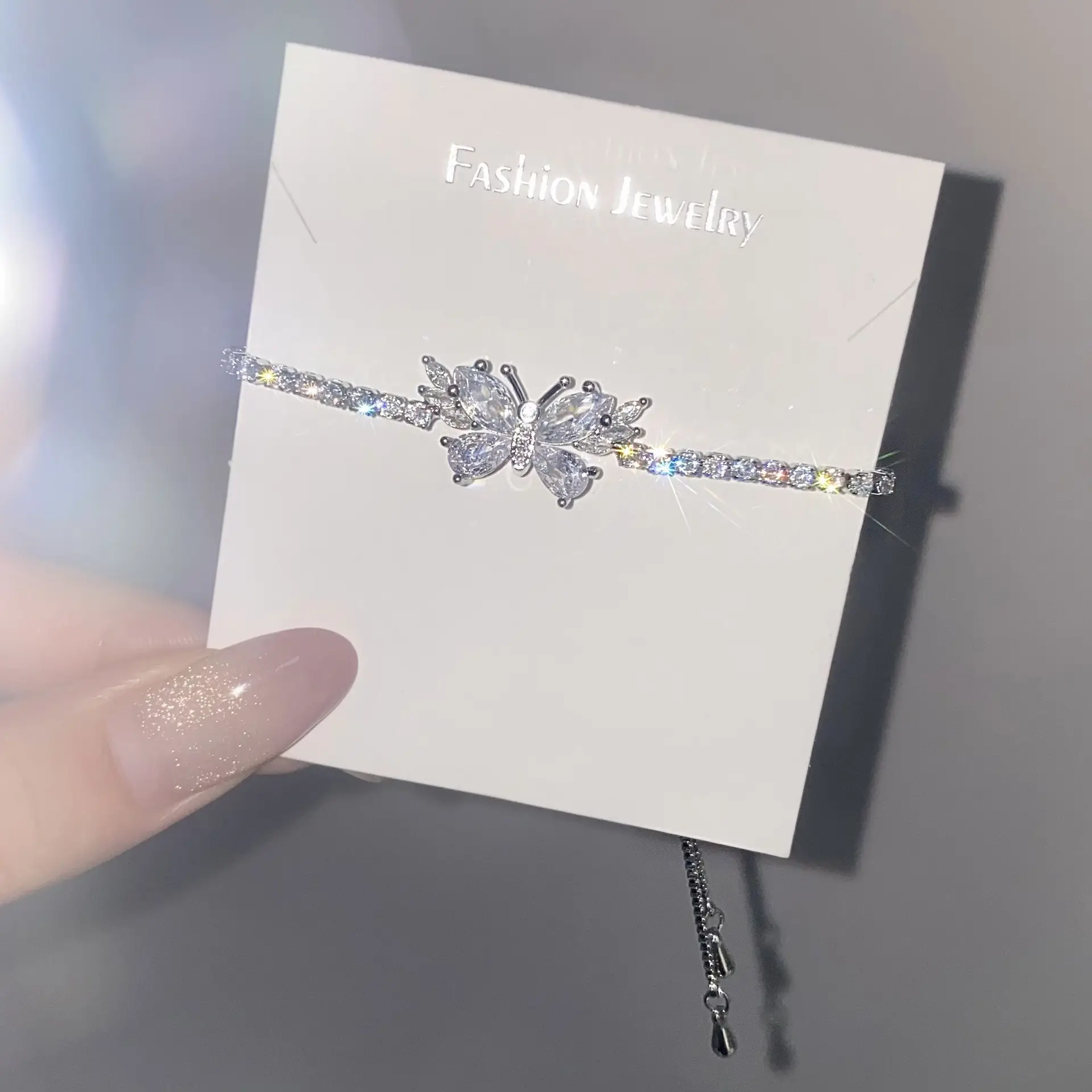Elegant 2 Karat Princess Square Bracelet for Women - Image 76