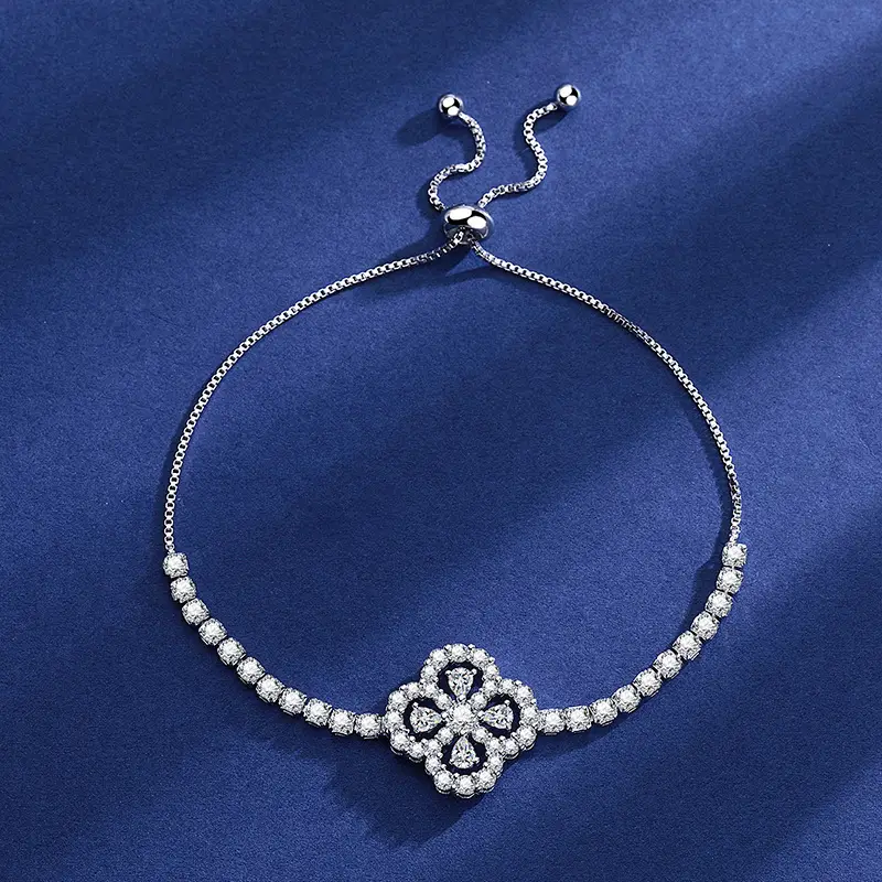 Elegant 2 Karat Princess Square Bracelet for Women - Image 8