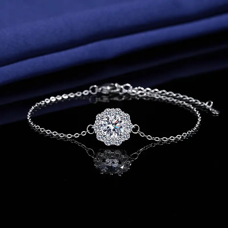 Elegant 2 Karat Princess Square Bracelet for Women - Image 88
